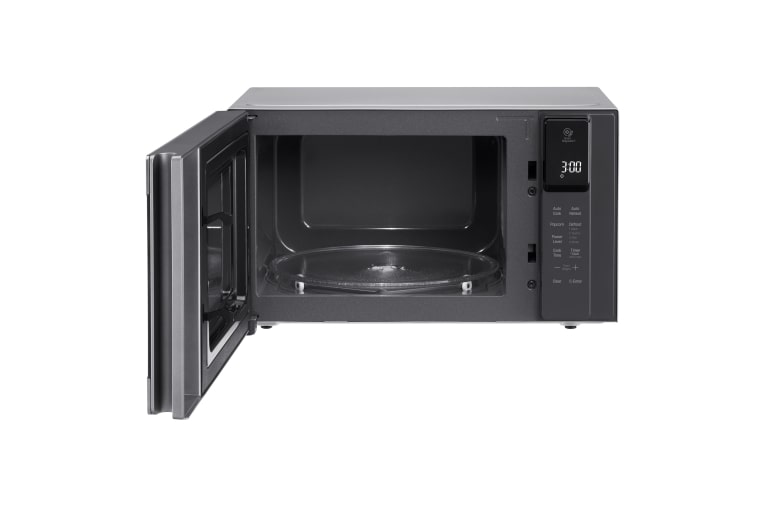 LG 0.9 cu. ft. NeoChef™ Countertop Microwave with Smart Inverter and EasyClean®, LMC0975ST