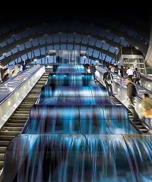 Lifestyle_55EF5E_Airport_Waterfall_bright-D-v6