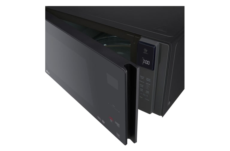 LG Bientôt en vente : Micro-onde de comptoir NeoChef<sup>MC</sup> de 1,5 pi³ avec technologies Smart Inverter et EasyClean<sup>MD</sup>, LMC1575SB