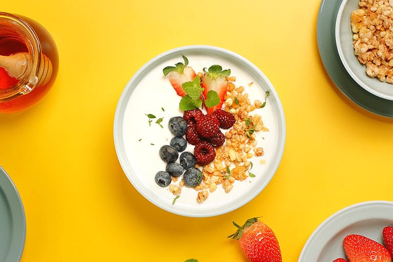 Menunjukkan yogurt yang difermentasi menggunakan LG NeoChef™ 