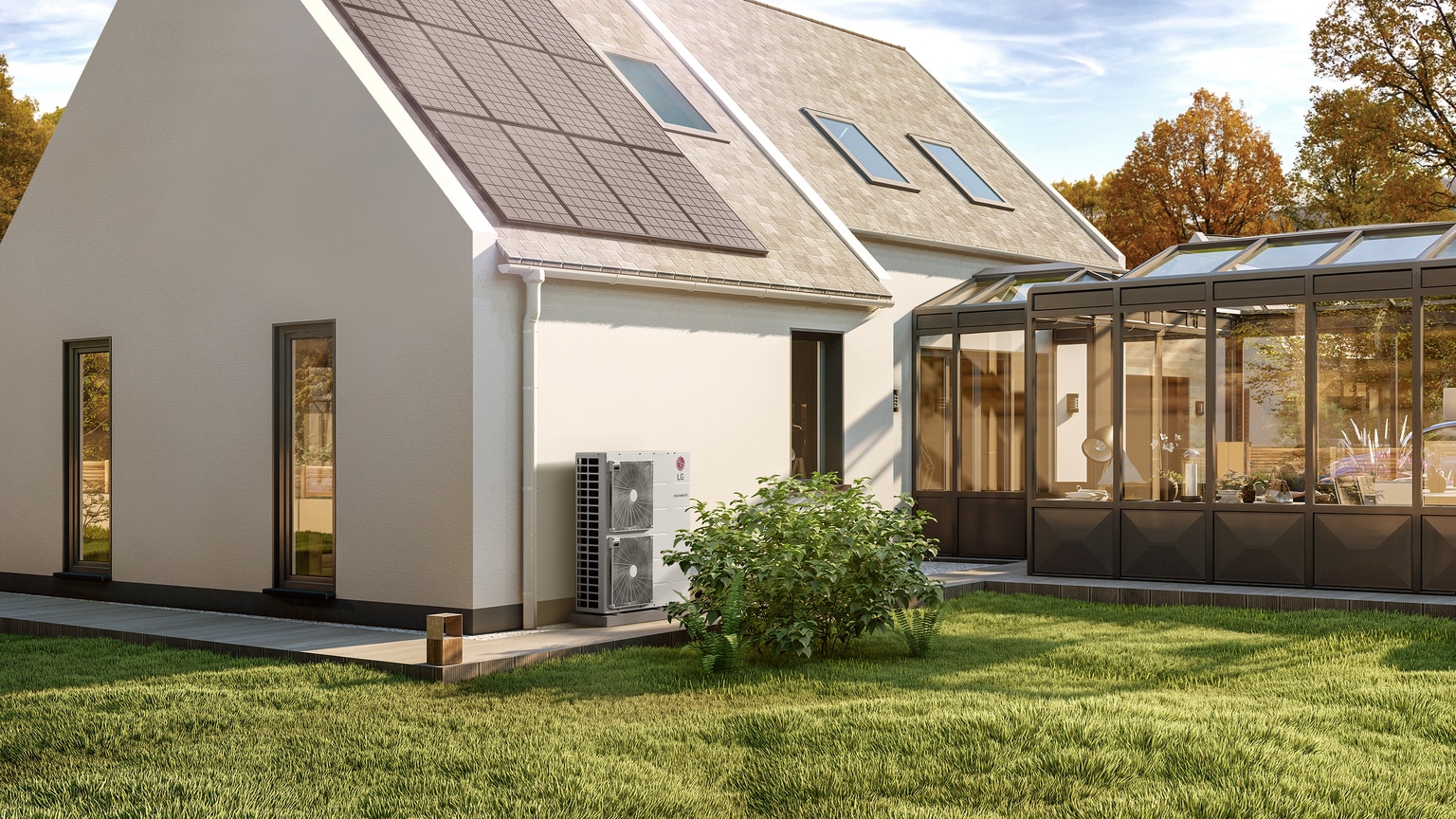 casa green e sostenibile: casa con pannelli fotovoltaici e pompa di calore LG
