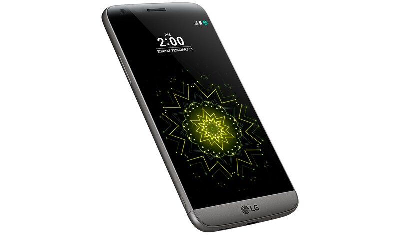 LG De LG G5 SE heeft een geheel nieuw metalen design en is modulair opgebouwd. Hiermee kan je de G5 uitbreiden met zogeheten LG Friends om nog meer uit je smartphone te halen., G5 SE (H840) Titan
