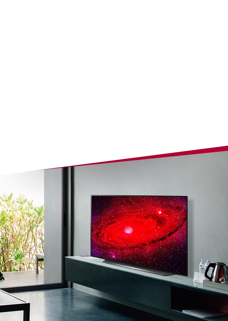 LG OLED55CX6LA Téléviseur LG OLED CX au milieu du salon