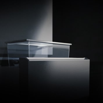 Image of the LG SIGNATURE Bottom Freezer showing the glass door and elevating drawer. (Image that appears when you hover the mouse over it)