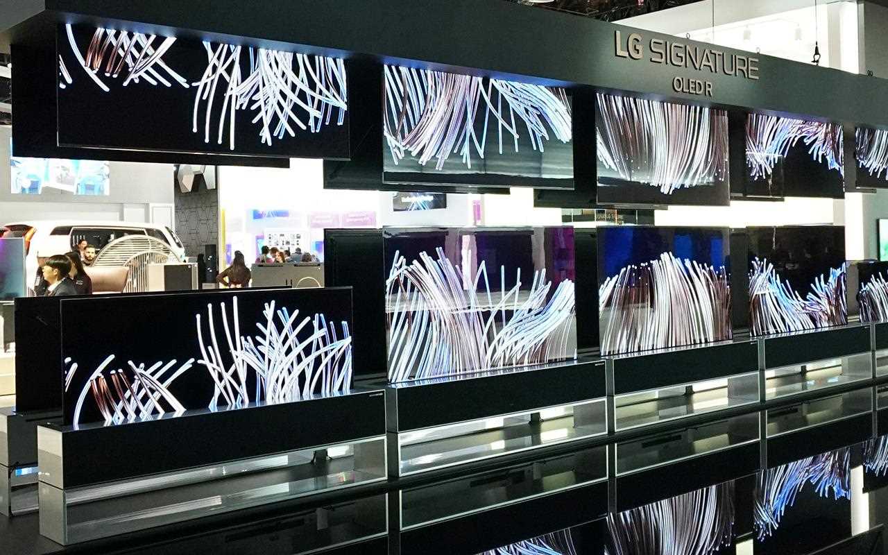 The innovative LG SIGNATURE OLED TV R was one of many products launched by LG at CES 2019, with the TV rolling into a box when out of use | More at LG MAGAZINE