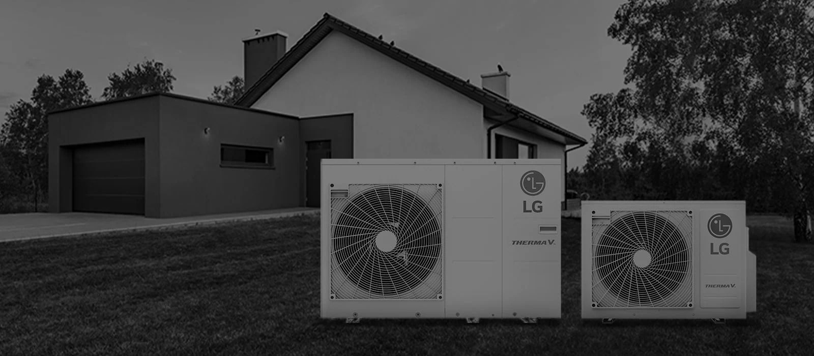Therma V R32 Split 4/6kW and Monobloc S 9kW 3-Phase heat pumps are standing infront of house