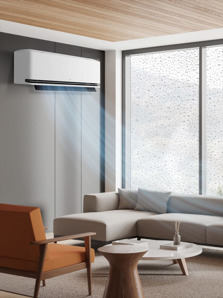 LG air conditioner with comfort humidity control adjusts airflow, working strongly at 80% humidity and easing at 60%.