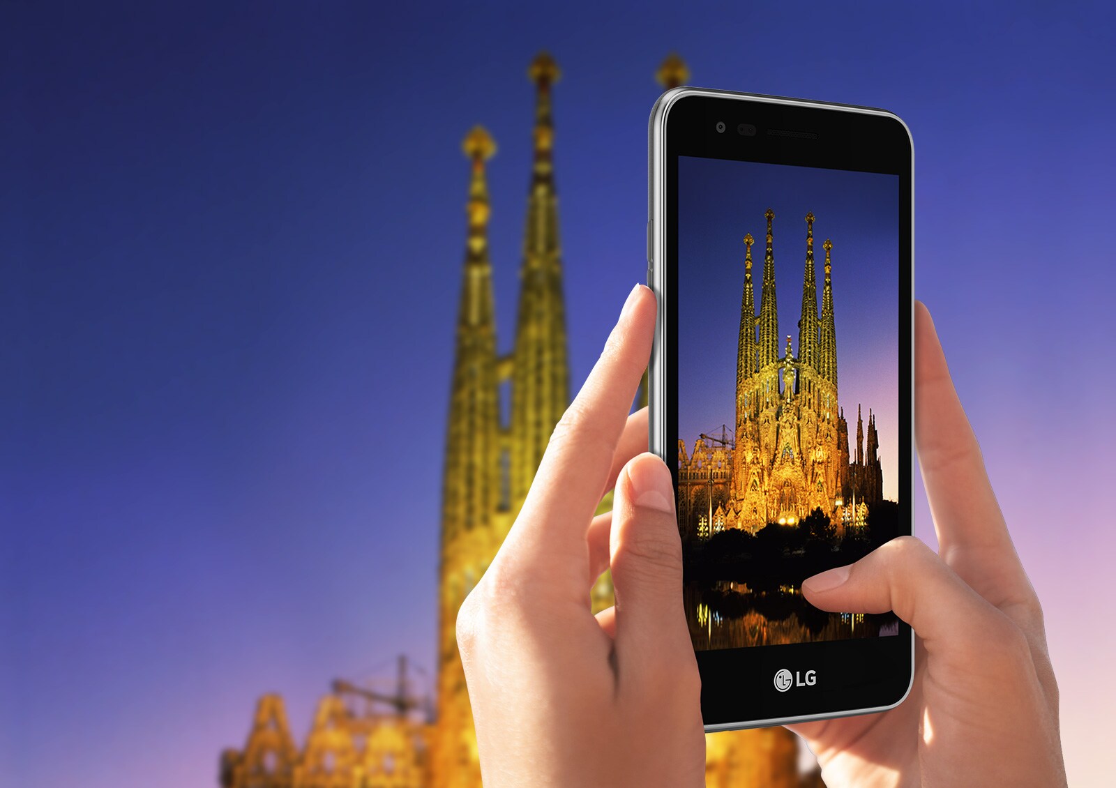 Lightweight with a 5.0" On-cell Display1