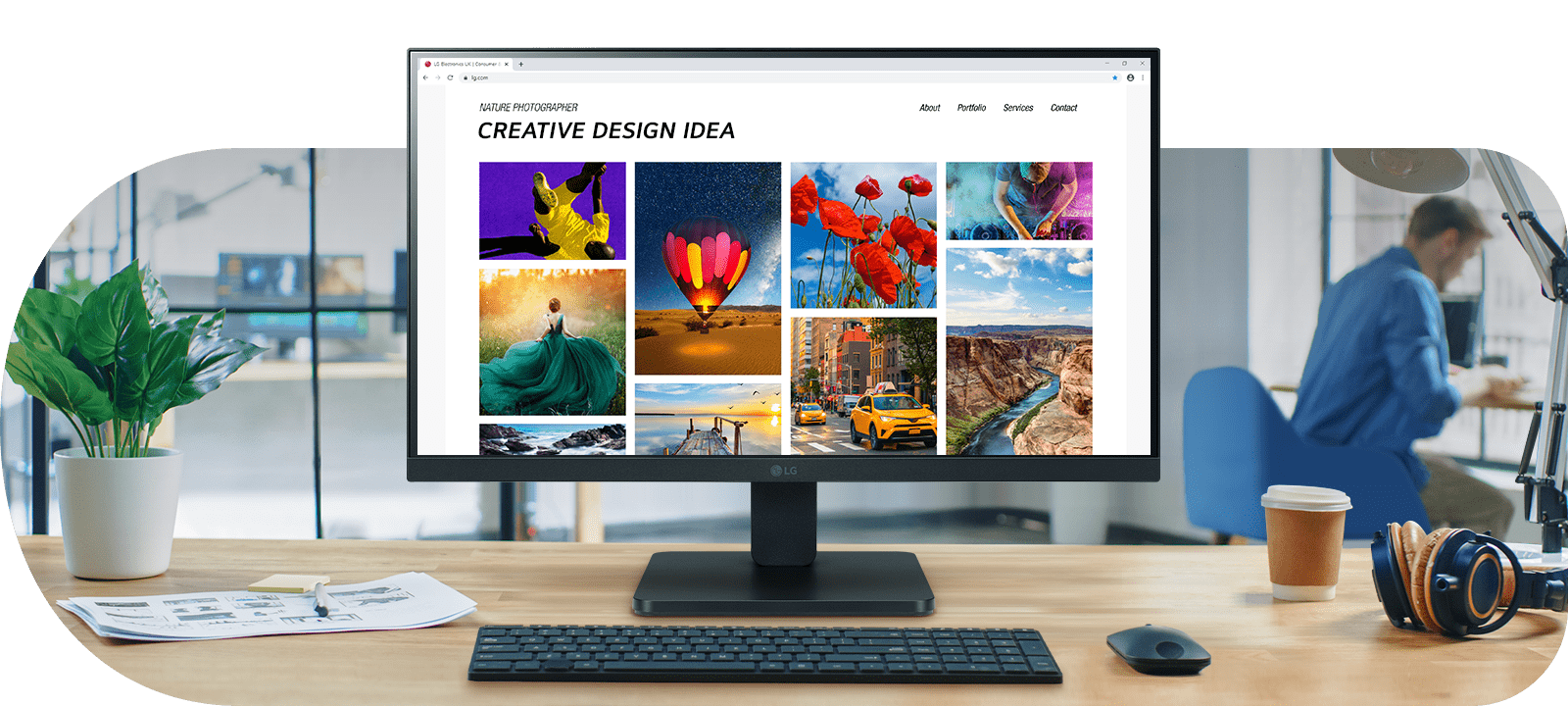 The 21.45-inch screen with Full HD (1920x1080) elevates work productivity through clear color.	