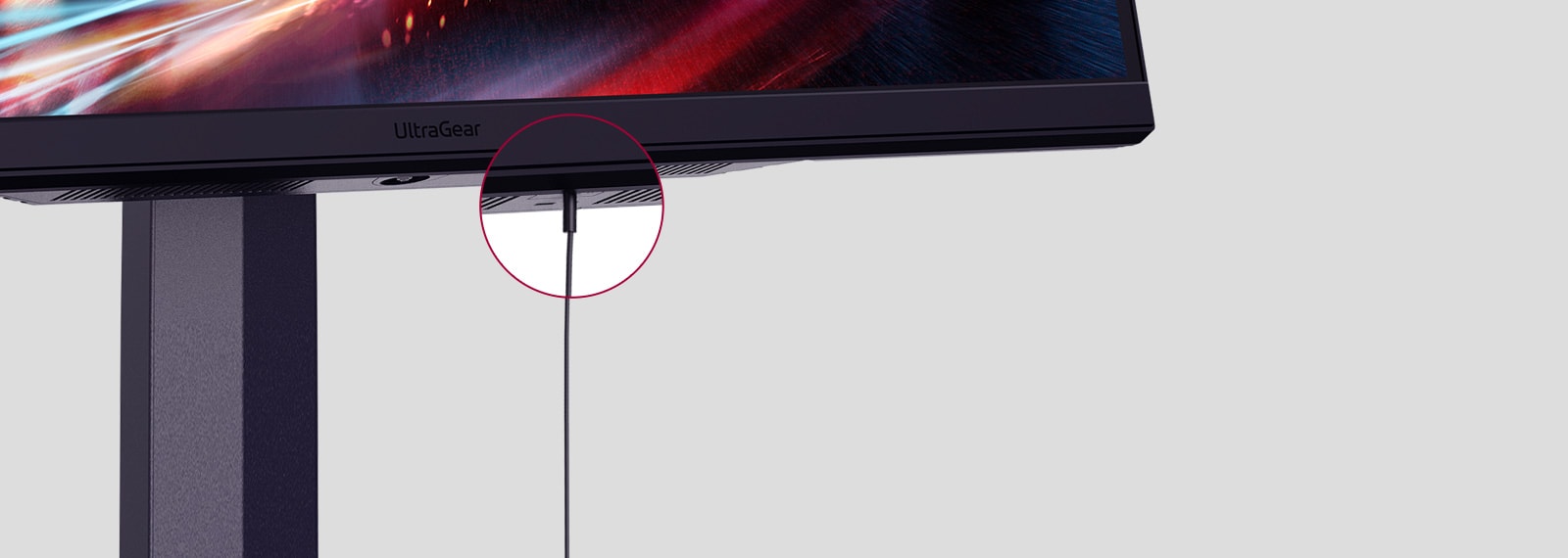 4-pole Headphone out.