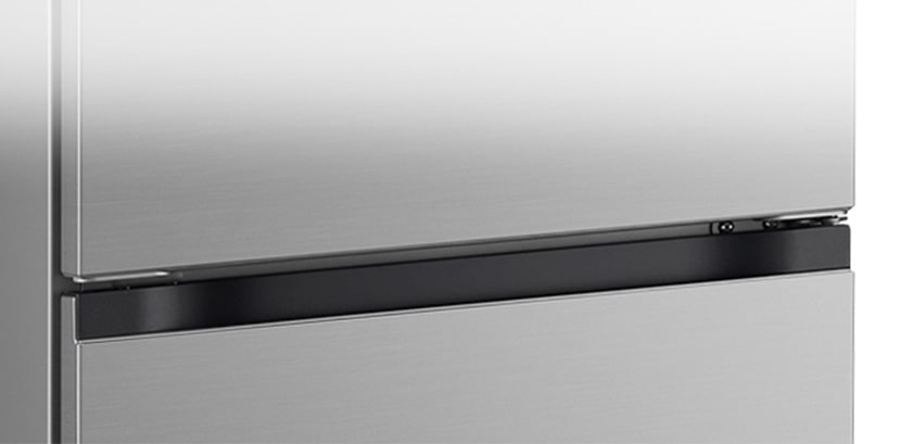 Close-up of square pocket handle with a sleek and minimal design.