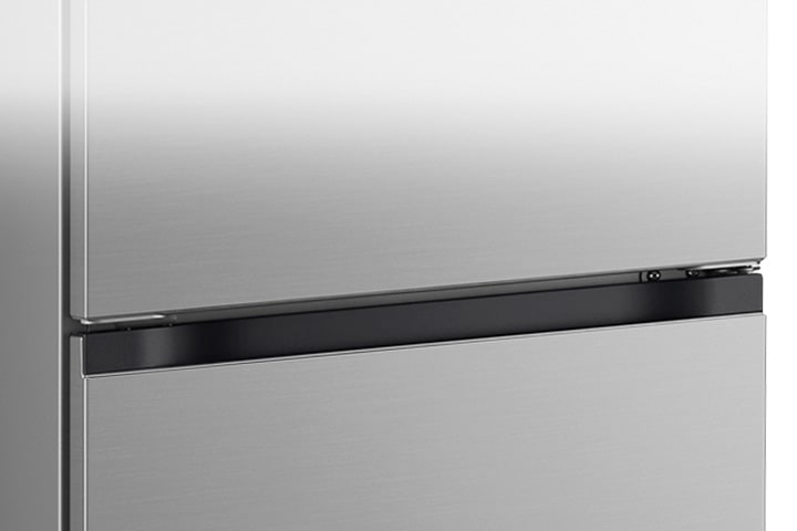 Close-up of square pocket handle with a sleek and minimal design.