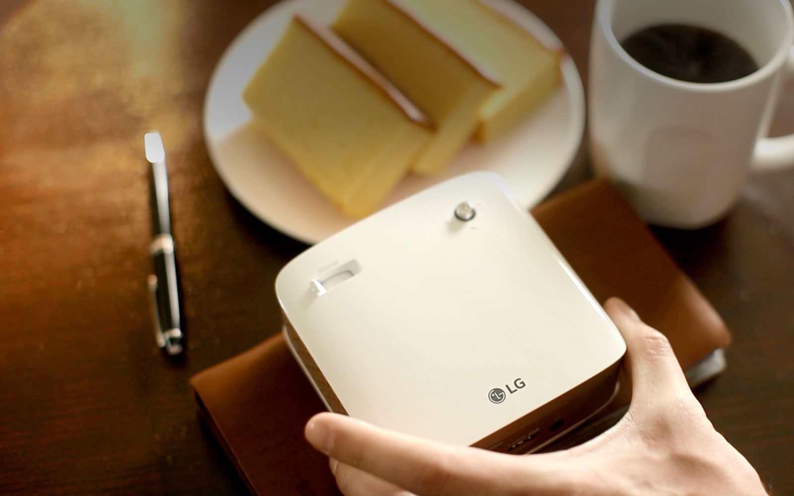 Light Weight and Slim Design1