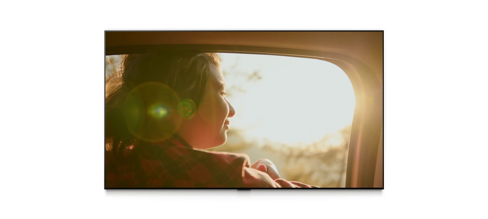 LG NANO 4K UHD AI NU85 shows a drama scene of a person riding in a car, then a Sports Alert for a live soccer match pops up with real-time scores and, when tapped, switches straight to the live game.