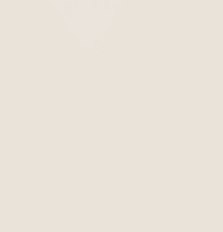 LG air purifier features an indicator light that informs users of air quality levels through color changes on the display.	