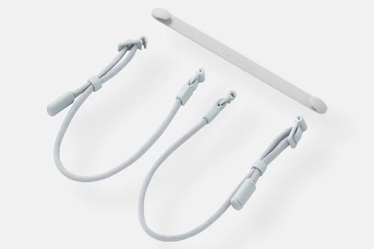 The ear straps from above.