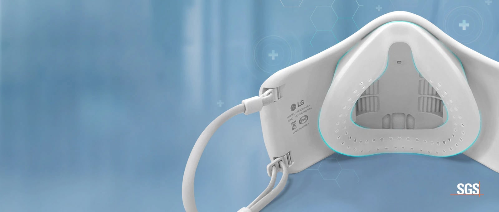 The interior of the Wearable Air Purifier is seen with a light blue line highlighting the inner cover.