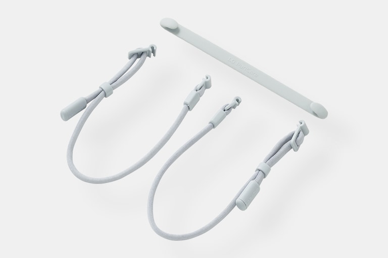 There is an elastic fabric band for a comfortable, stable fit.