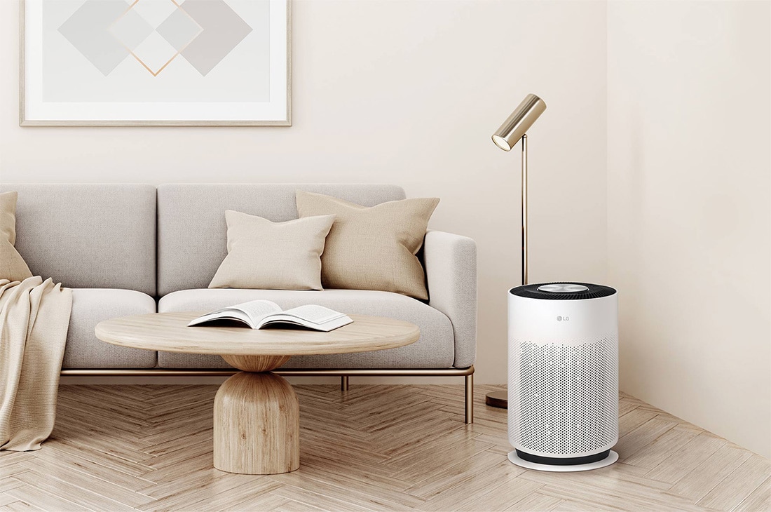 LG 2023 PuriCare™ 360˚ Air Purifier, 675ft² , HEPA, Lifestyle_An air purifier is located in the living room., AS60GHWG0, thumbnail 15