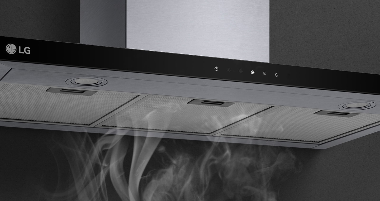 This is an image where smoke is strongly sucked into the hood.