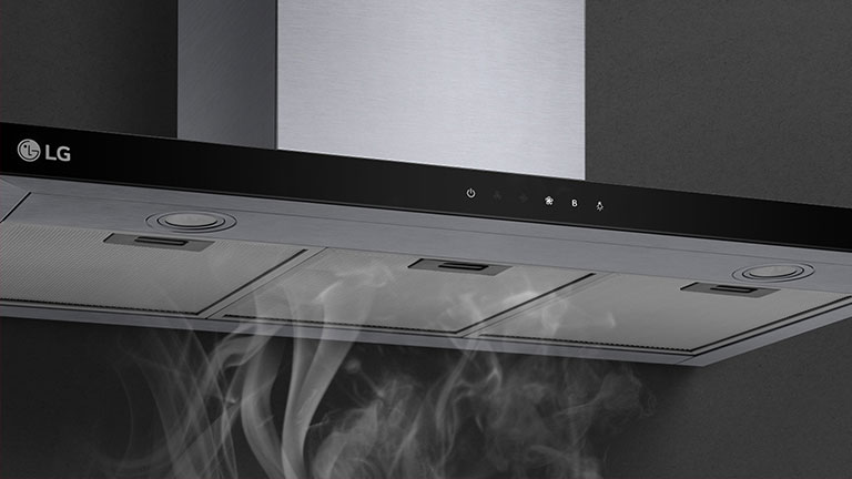 This is an image where smoke is strongly sucked into the hood.