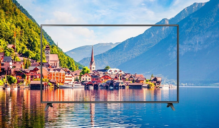 The scenery displayed on the TV screen is vividly expressed, appearing as if it were real.