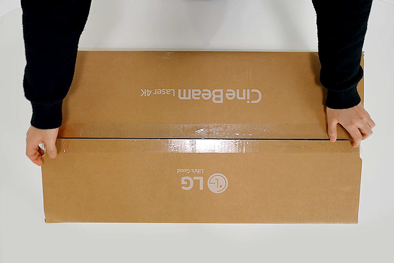 Dig Out All about LG HU915Q, Premium UST Projector.