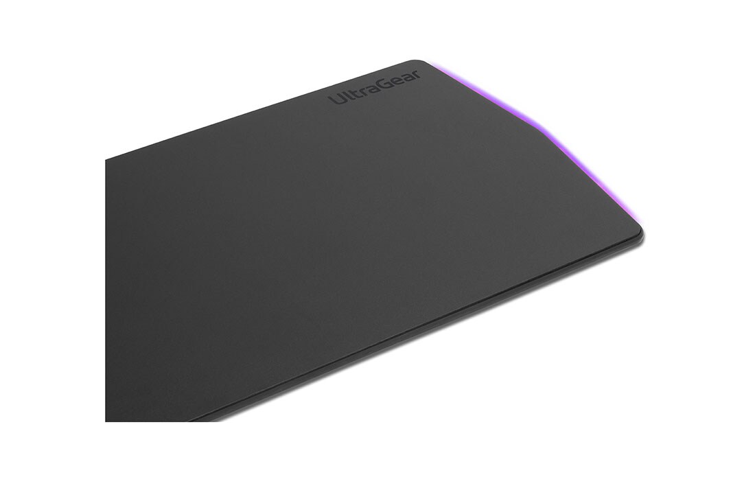 LG UltraGear™ Gaming Pad, LG-UGP90HB-B-Close-up view of the pad with the mouse raised, UGP90HB-B, thumbnail 8