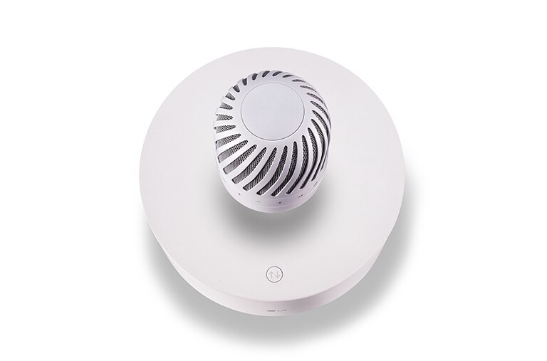 lg portable speaker pj9