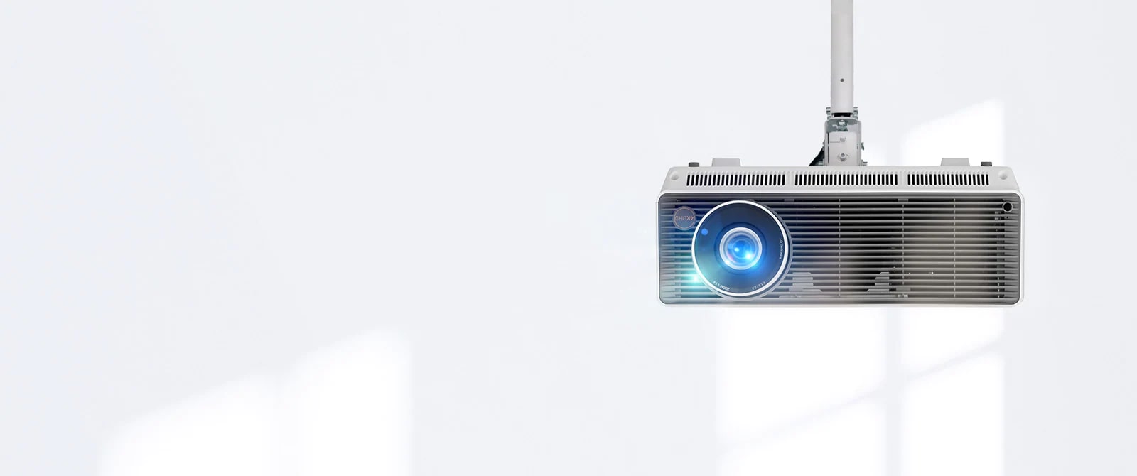 6,000 ANSI Lumens : Boost Power of Presentation