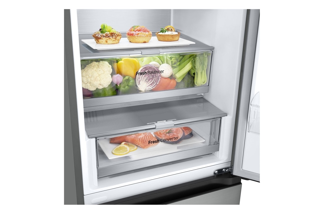 LG 387L NatureFRESH™ Fridge with LinearCooling™, DoorCooling+™, Smart Inverter Compressor™, Metal Fresh™ in Prime Silver, Drawer with food, GR-B509FMFW, thumbnail 6