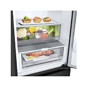 LG 344L NatureFRESH™ Refrigerator with Smart Inverter Compressor™, Essence Matte Black, Drawer detailed view, GR-B459FQFW, thumbnail 7
