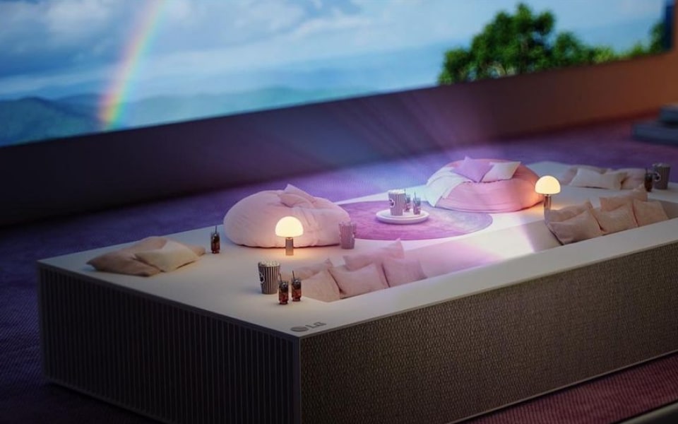 LG StanbyME Go Camping