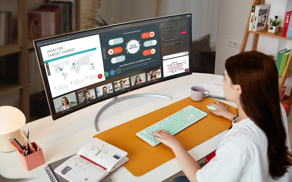 LG UltraWide Screens

                