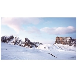 جدار فيديو FHD بحافة مستوية 0.44ملم 55 بوصة 700 شمعة2