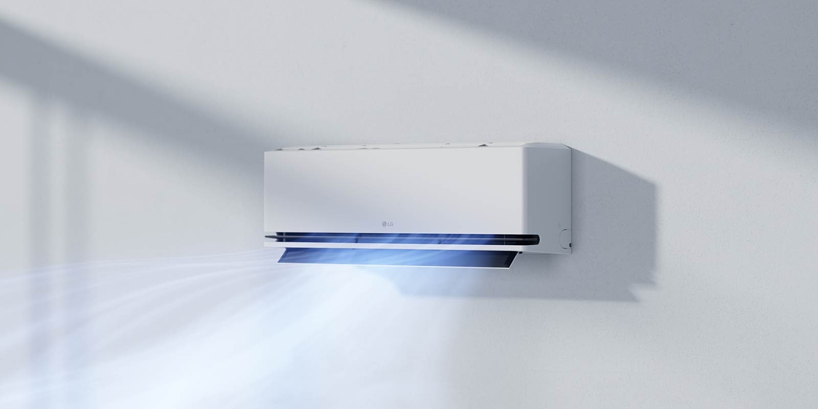 تنغلق الريشة السفلية، وتخرج الريشة الأمامية فقط مع هواء ناعم. يُضخ الهواء البارد أسفل الغرفة ويدور في جميع أرجائها.