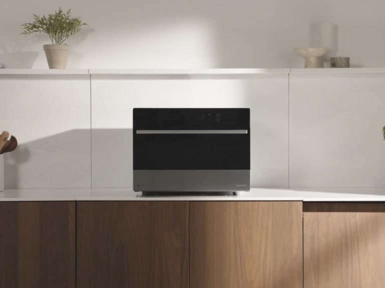 يندمج LG SolarDOM بسلاسة مع المطابخ الحديثة بتصميم أنيق وبسيط.