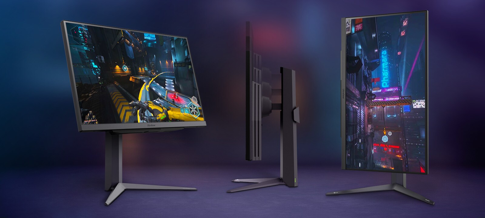 "ثلاث صور للشاشة توضح تعديلات الإمالة والدوران والارتفاع.	