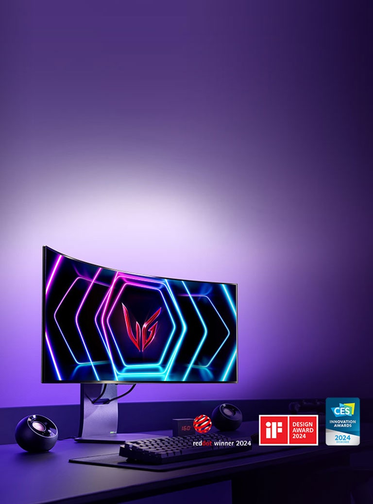 صورة تعرض إعداد الألعاب لشاشة الألعاب المنحنية LG UltraGear OLED، طراز 34GS95QE، و39GS95QE.