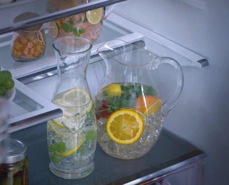 REF-NatureFRESH-Next8-02-UsageVideo-04-3-Retractable-Shelf-Mobile