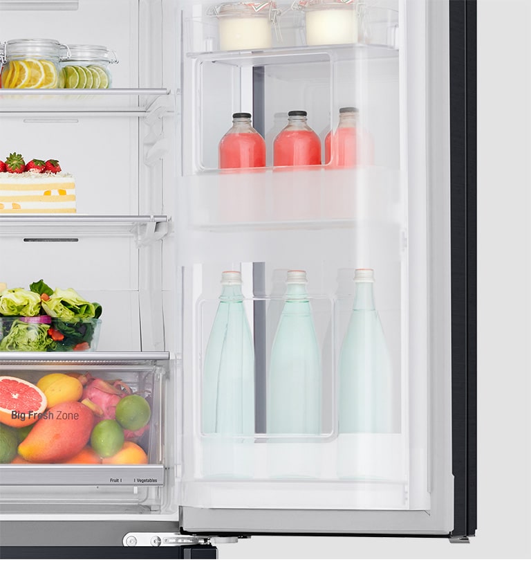 REF-NatureFRESH-Next8-03-UsefulTips-06-3-The-Fridge-Doors-Desktop