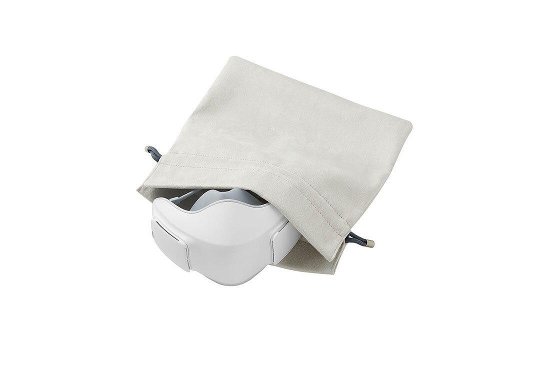 LG جهاز تنقية الهواء القابل للارتداء ™PuriCare من إل جي, LG PuriCare™ Wearable Air Purifier, View of the mask pouch, AP300AWFA, AP300AWFA, thumbnail 15