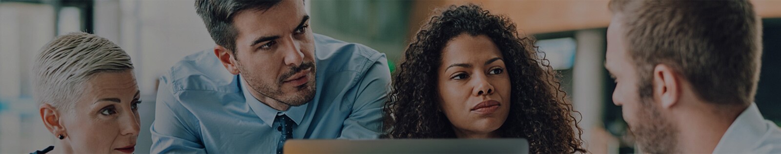 أي استفسارات حول منتج لصناعة التعليم؟