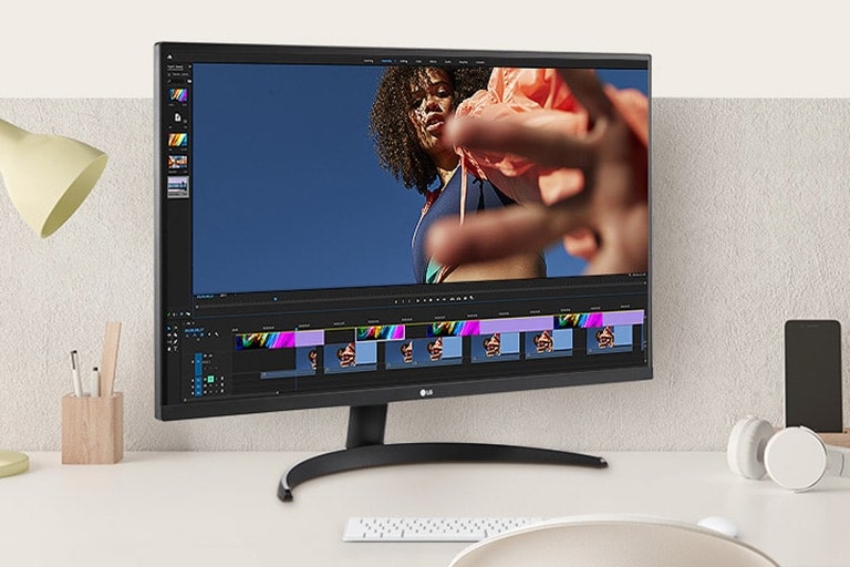 استمتع بالوضوح البصري المذهل والألوان النابضة بالحياة مع شاشة LG UltraFine 4K HDR.	