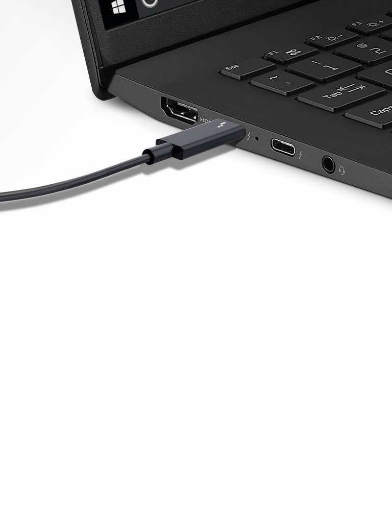 يوفر منفذ ثندربولت™ 4 إمكانية الشحن ونقل الملفات والمشاهدة في نفس الوقت