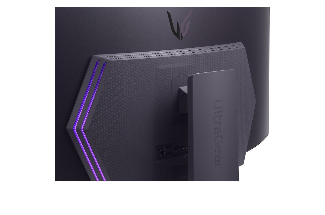 LG شاشة الألعاب المنحنية LG UltraGear™ OLED مقاس 45 بوصة بدقة WQHD ‏ونظام تشغيل webOS وزمن استجابة 0.03ms (GtG) ومعدل تحديث 240Hz وميزة LG AI, صورة مقربة للشعار الخلفي, 45GX90SA-B, thumbnail 14