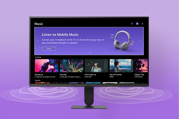 شاشة LG Smart Monitor تعرض واجهة Xbox Game Pass Ultimate.