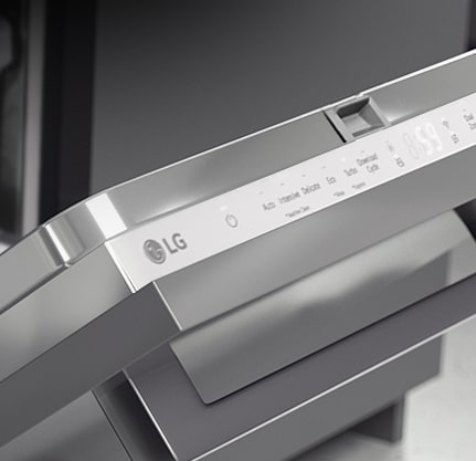 صورة مقربة للوحة LED لغسالة الصحون المدمجة من LG.