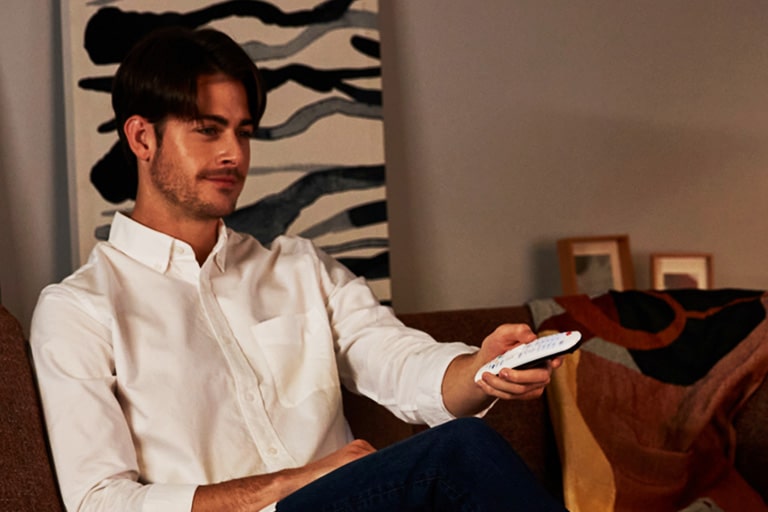 التحكم في webOS بجهاز التحكم عن بعد