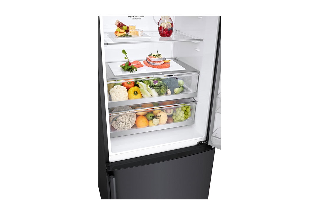 LG ثلاجة إل جي بمجمد سفلي سعة 500 لتر، لون أسود مطفي، بميزة تدفق الهواء المتعدد و ™Moist Balance Crisper, display detailed view, GR-F589BQCM, thumbnail 9